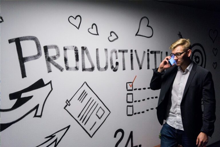 découvrez tout ce que vous devez savoir sur l'entrepreneuriat, de la création d'entreprise à la gestion des startups, avec des conseils et des ressources pour entrepreneur ambitieux.