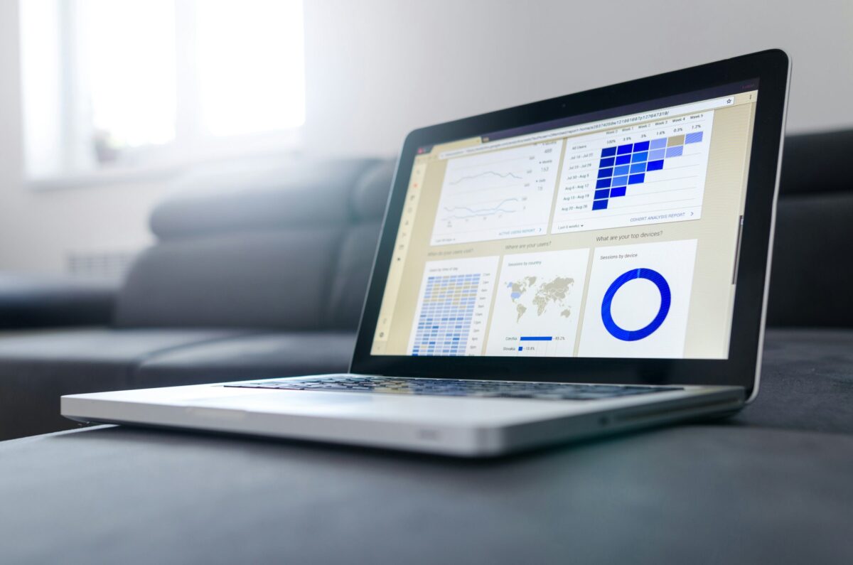 découvrez l'importance et les techniques pour définir des objectifs marketing clairs et efficaces dans votre stratégie commerciale.